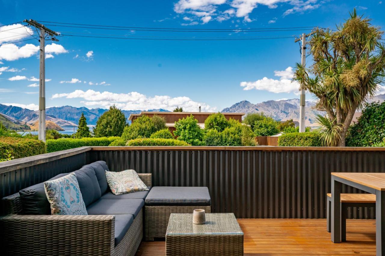Views On Parry - Lake Hawea Holiday Home Exterior foto